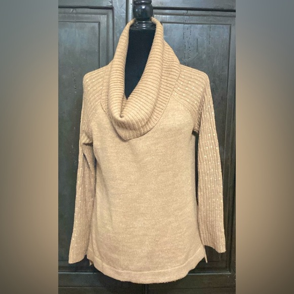 Design 365 OS tan sweater w/cowl neckline - Size Medium - Picture 1 of 10
